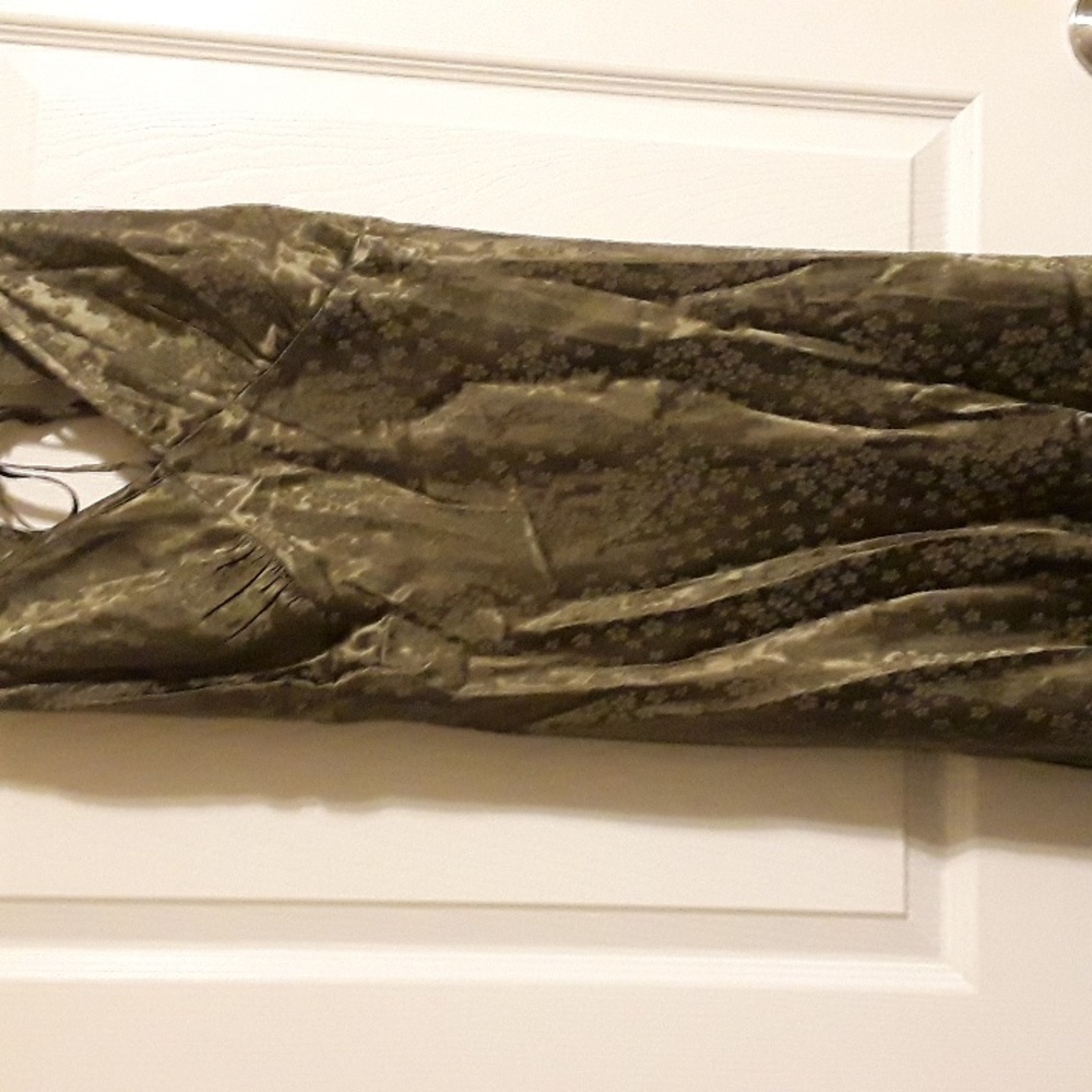 AUGUSTE the Label Cyd Midi Slip Dress floral Khaki Olive XXL tie back BNWT Satin - Picture 7 of 16